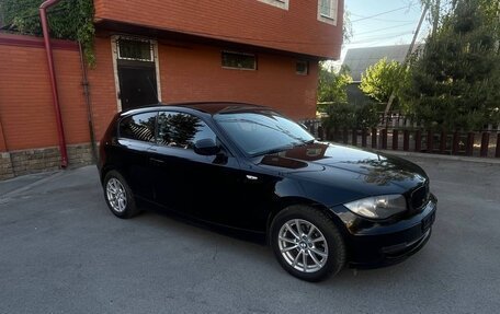 BMW 1 серия, 2011 год, 810 000 рублей, 4 фотография