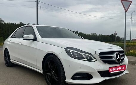 Mercedes-Benz E-Класс, 2014 год, 2 300 000 рублей, 3 фотография