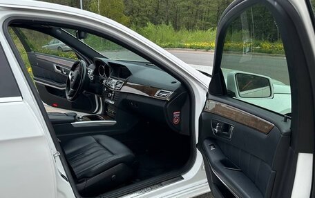 Mercedes-Benz E-Класс, 2014 год, 2 300 000 рублей, 14 фотография