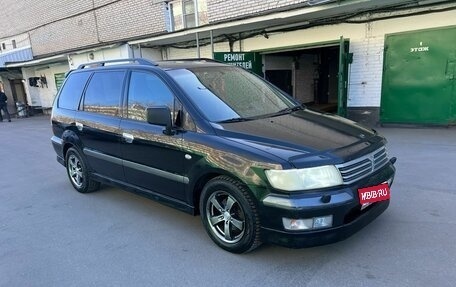 Mitsubishi Space Wagon III, 2001 год, 400 000 рублей, 1 фотография