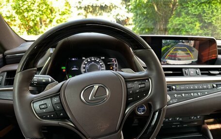 Lexus ES VII, 2021 год, 4 500 000 рублей, 25 фотография