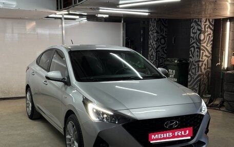 Hyundai Solaris II рестайлинг, 2020 год, 1 579 000 рублей, 8 фотография