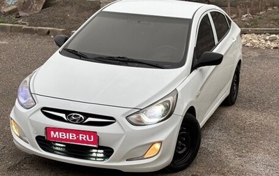 Hyundai Solaris II рестайлинг, 2011 год, 600 000 рублей, 1 фотография