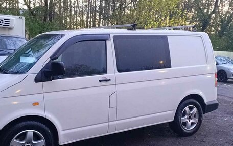 Volkswagen Transporter T5 рестайлинг, 2003 год, 750 000 рублей, 1 фотография