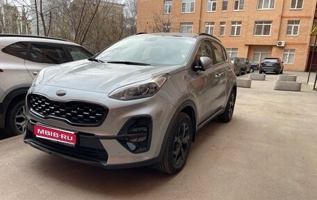 KIA Sportage IV рестайлинг, 2021 год, 2 680 000 рублей, 1 фотография