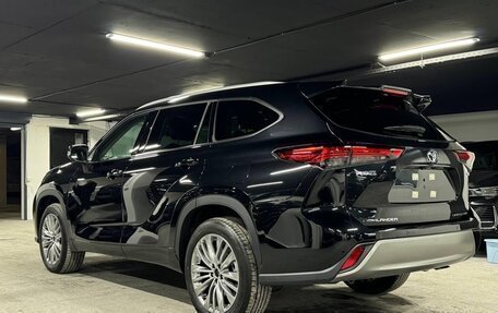 Toyota Highlander, 2025 год, 5 620 000 рублей, 6 фотография