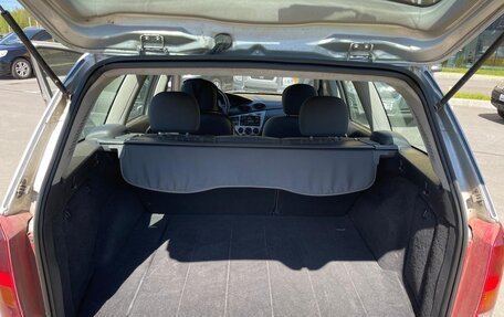 Ford Focus IV, 2001 год, 150 000 рублей, 3 фотография