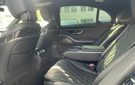 Mercedes-Benz S-Класс, 2021 год, 18 700 000 рублей, 24 фотография