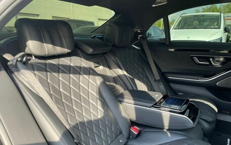 Mercedes-Benz S-Класс, 2021 год, 18 700 000 рублей, 31 фотография