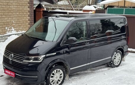 Volkswagen Caravelle T6 рестайлинг, 2020 год, 4 600 000 рублей, 1 фотография