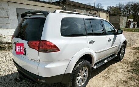 Mitsubishi Pajero Sport II рестайлинг, 2015 год, 2 300 000 рублей, 13 фотография