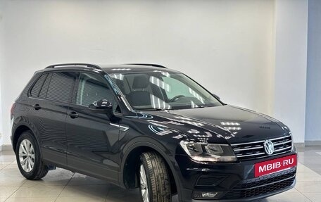 Volkswagen Tiguan II, 2018 год, 2 450 000 рублей, 3 фотография
