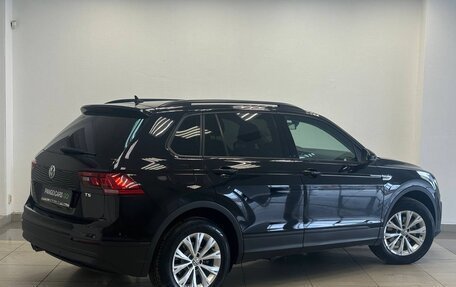 Volkswagen Tiguan II, 2018 год, 2 450 000 рублей, 5 фотография