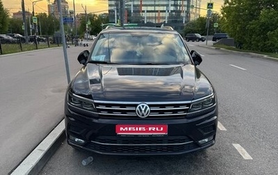 Volkswagen Tiguan II, 2018 год, 2 700 000 рублей, 1 фотография