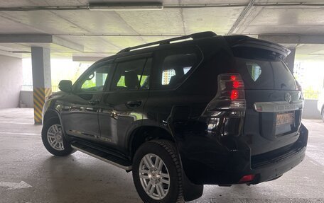 Toyota Land Cruiser Prado 150 рестайлинг 2, 2017 год, 4 400 000 рублей, 7 фотография
