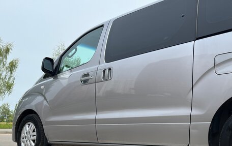 Hyundai Grand Starex Grand Starex I рестайлинг 2, 2016 год, 2 390 000 рублей, 9 фотография