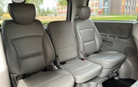 Hyundai Grand Starex Grand Starex I рестайлинг 2, 2016 год, 2 390 000 рублей, 19 фотография