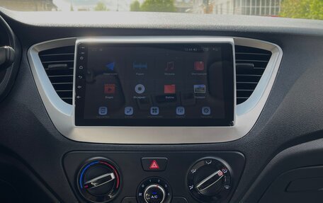 Hyundai Solaris II рестайлинг, 2019 год, 1 285 000 рублей, 17 фотография
