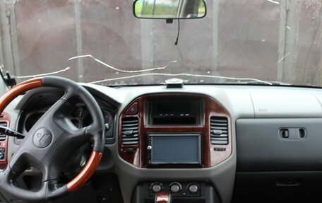 Mitsubishi Pajero III рестайлинг, 2004 год, 800 000 рублей, 10 фотография
