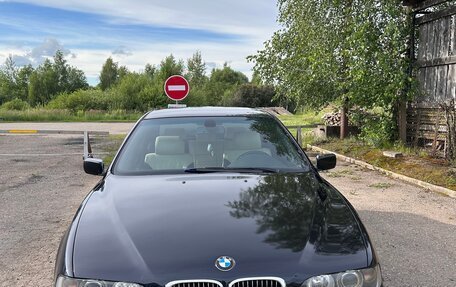 BMW 5 серия, 2003 год, 750 000 рублей, 3 фотография