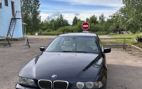 BMW 5 серия, 2003 год, 750 000 рублей, 4 фотография