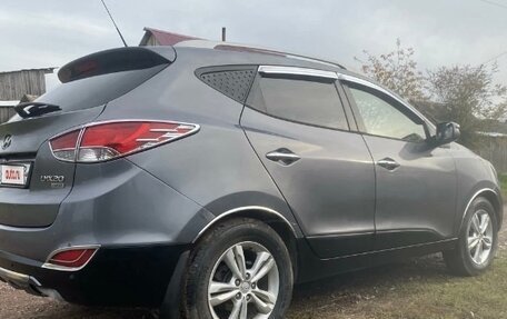 Hyundai ix35 I рестайлинг, 2010 год, 989 000 рублей, 2 фотография