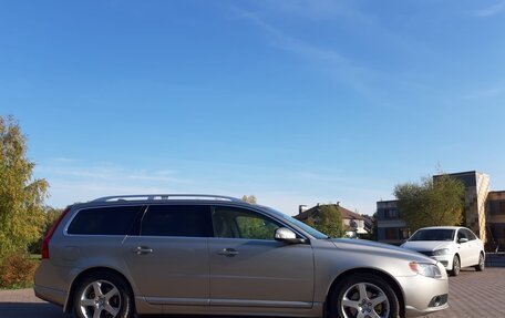 Volvo V70 III рестайлинг, 2009 год, 1 730 000 рублей, 4 фотография