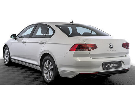 Volkswagen Passat B8 рестайлинг, 2021 год, 2 700 000 рублей, 7 фотография