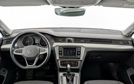 Volkswagen Passat B8 рестайлинг, 2021 год, 2 700 000 рублей, 14 фотография