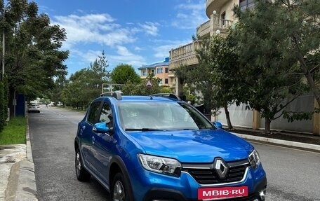 Renault Sandero II рестайлинг, 2021 год, 1 300 000 рублей, 2 фотография
