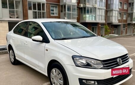 Volkswagen Polo VI (EU Market), 2019 год, 980 000 рублей, 2 фотография