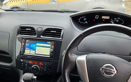 Nissan Serena IV, 2011 год, 1 200 000 рублей, 5 фотография