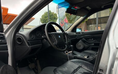 BMW 5 серия, 2001 год, 535 000 рублей, 8 фотография
