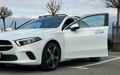 Mercedes-Benz A-Класс, 2020 год, 3 960 000 рублей, 6 фотография