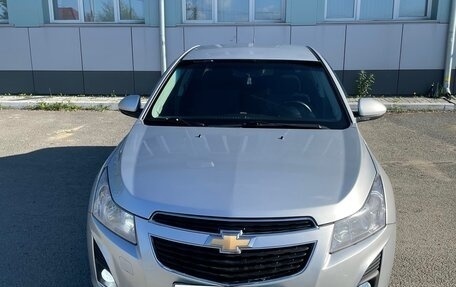 Chevrolet Cruze II, 2013 год, 850 000 рублей, 2 фотография
