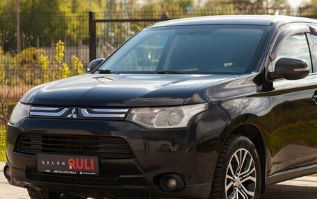 Mitsubishi Outlander III рестайлинг 3, 2014 год, 1 430 000 рублей, 6 фотография