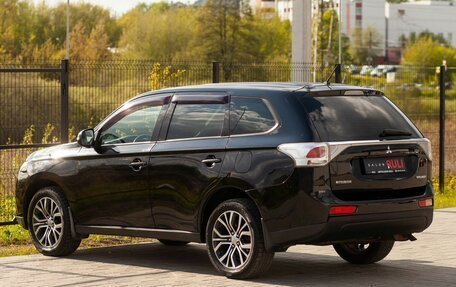 Mitsubishi Outlander III рестайлинг 3, 2014 год, 1 430 000 рублей, 8 фотография