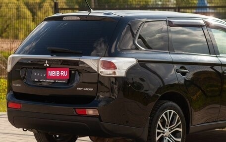 Mitsubishi Outlander III рестайлинг 3, 2014 год, 1 430 000 рублей, 13 фотография