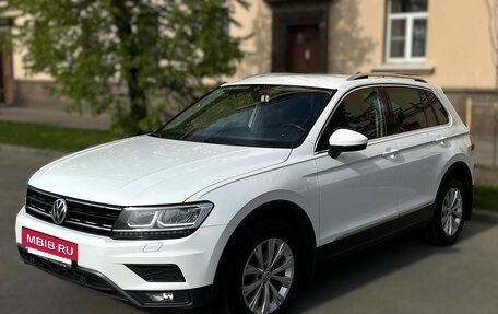 Volkswagen Tiguan II, 2017 год, 2 950 000 рублей, 3 фотография