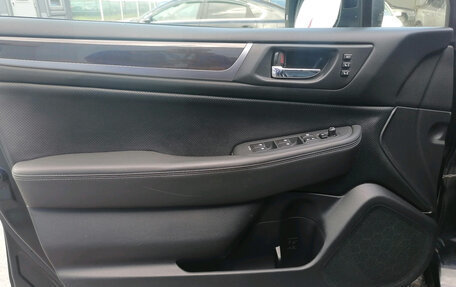 Subaru Outback IV рестайлинг, 2018 год, 2 450 000 рублей, 9 фотография