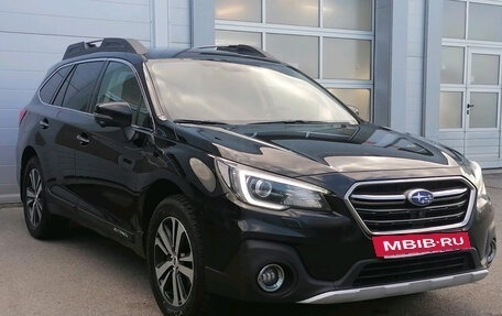 Subaru Outback IV рестайлинг, 2018 год, 2 450 000 рублей, 3 фотография