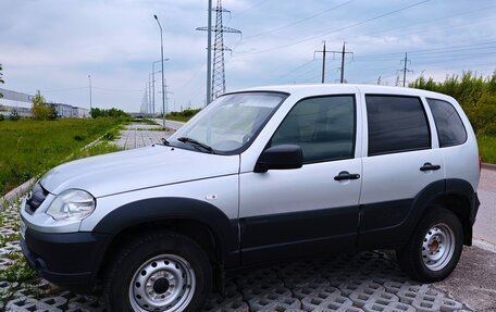 Chevrolet Niva I рестайлинг, 2020 год, 795 000 рублей, 3 фотография