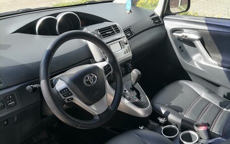 Toyota Verso I, 2012 год, 1 150 000 рублей, 5 фотография