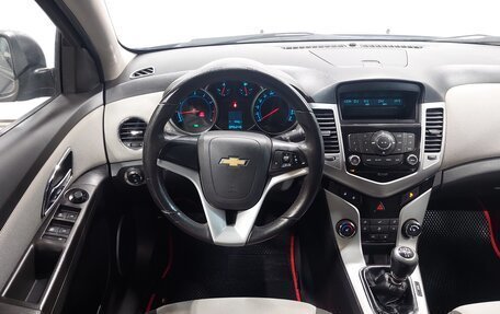 Chevrolet Cruze II, 2012 год, 870 000 рублей, 10 фотография