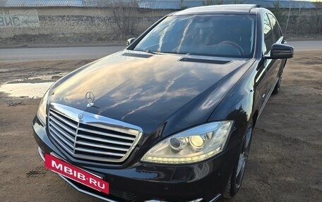 Mercedes-Benz S-Класс, 2011 год, 1 950 000 рублей, 5 фотография