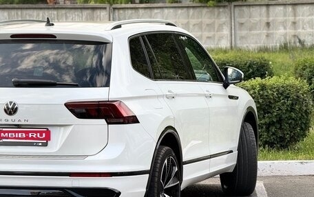 Volkswagen Tiguan II, 2023 год, 4 500 000 рублей, 4 фотография