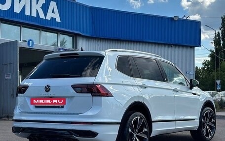 Volkswagen Tiguan II, 2023 год, 4 500 000 рублей, 3 фотография