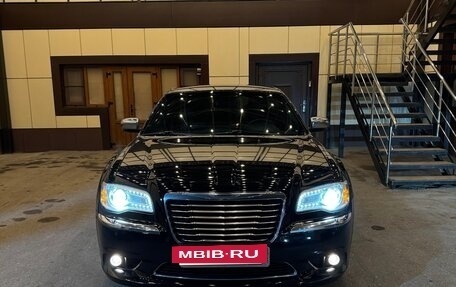 Chrysler 300C II, 2012 год, 1 550 000 рублей, 9 фотография
