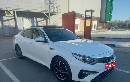 KIA Optima IV, 2018 год, 2 050 000 рублей, 8 фотография