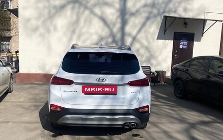Hyundai Santa Fe IV, 2018 год, 2 750 000 рублей, 3 фотография